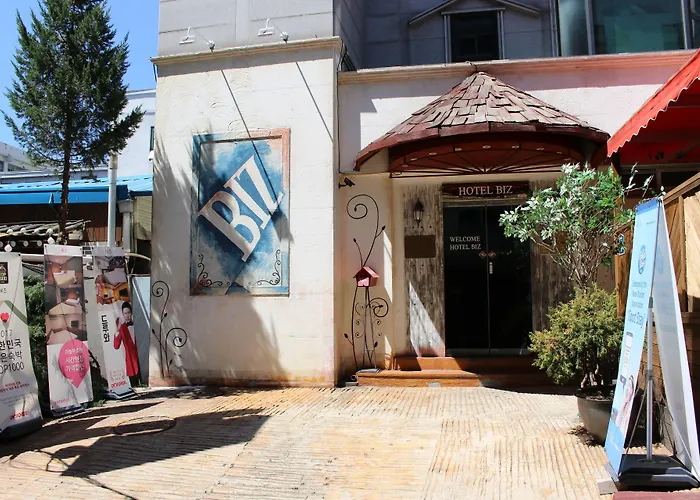Biz Jongro - Insa-dong Hostel *