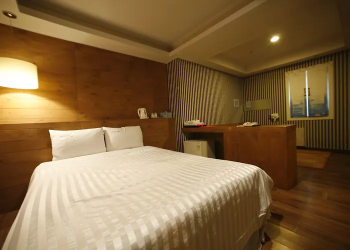 Biz Jongro - Insa-dong Seoul