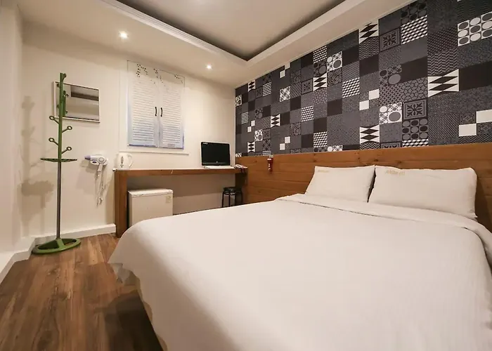 Biz Jongro - Insa-dong Seoul